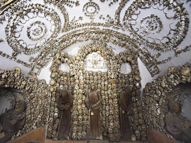 Il Convento dei Frati Minori Cappuccini di via Veneto Il Convento dei Frati Minori Cappuccini di via Veneto