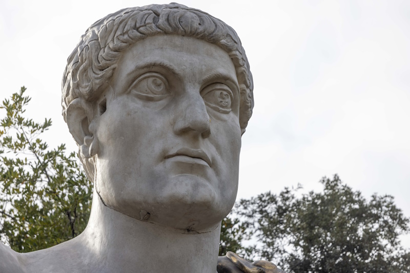 Statua colossale di Costantino