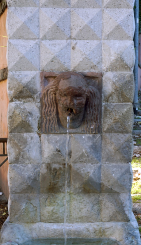 Fontana della Carlotta e Scalinata degli Innamorati