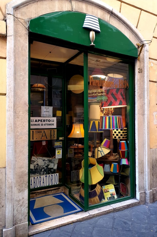 L.A.R. Paralumi dal 1938