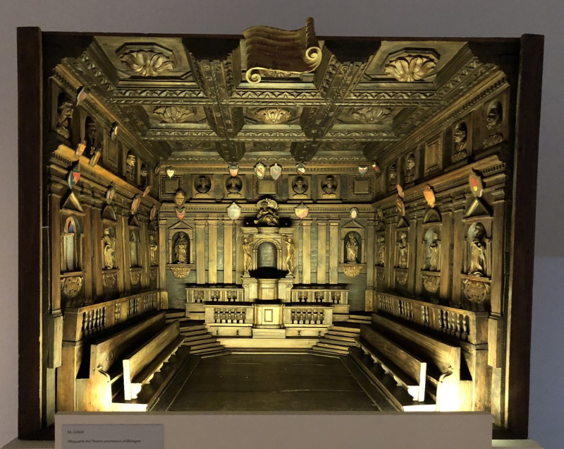 Modello del teatro anatomico dell'Archiginnasio di Bologna, realizzato da M. Caimi.XVIII secolo Modello del teatro anatomico dell'Archiginnasio di Bologna, realizzato da M. Caimi.XVIII secolo