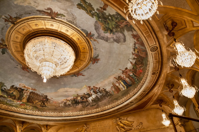 Soffitto del Costanzi, affresco di Annibale Brugnoli_ph Yasuko Kageyama