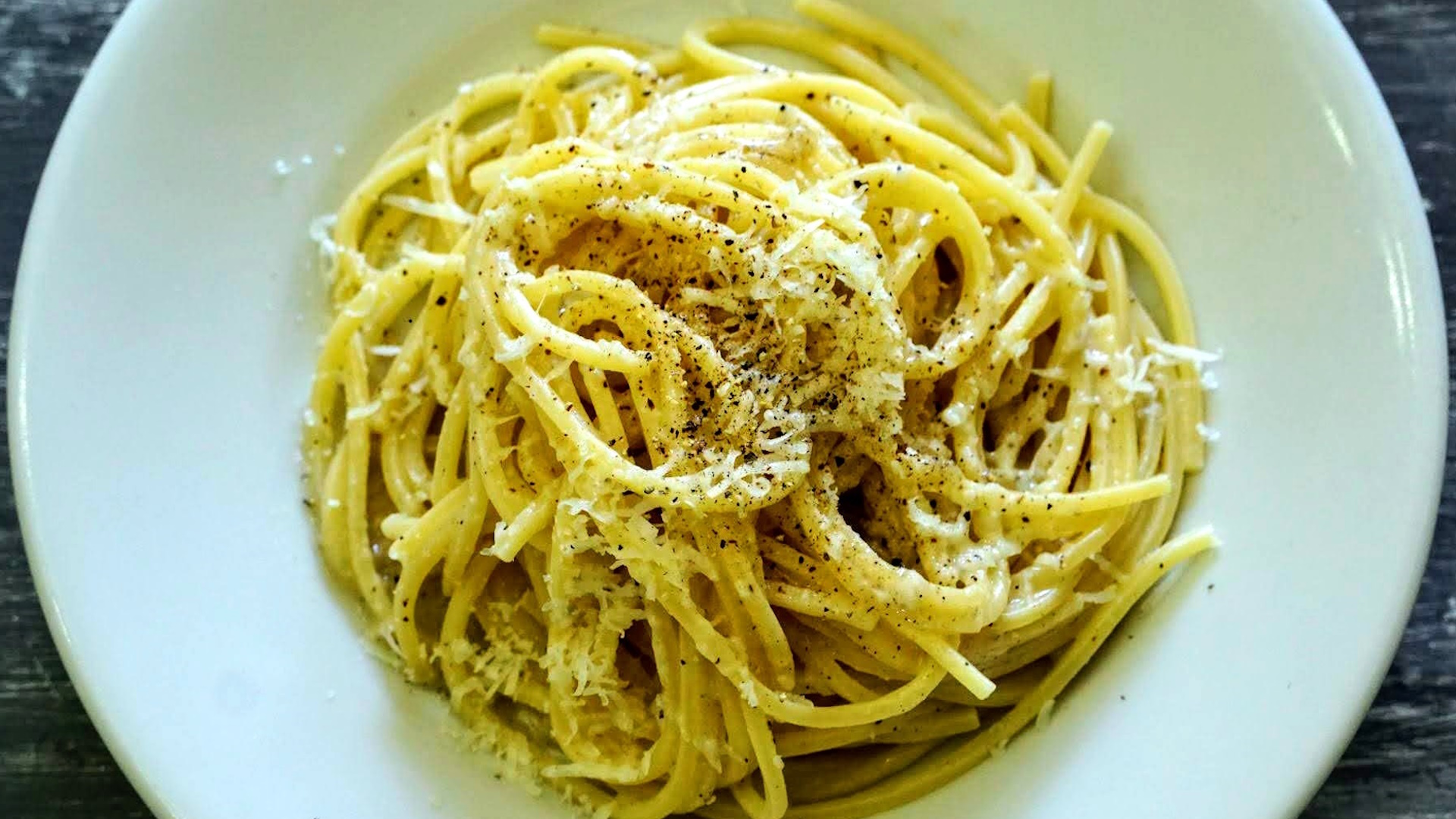 Spaghetti cacio e pepe