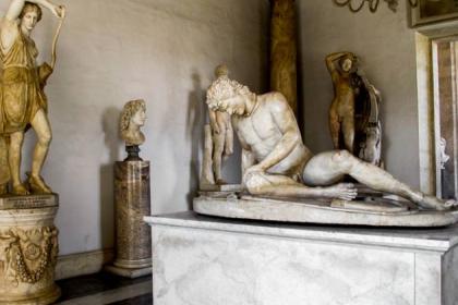 Palazzo Nuovo - Sala del Gladiatore Palazzo Nuovo - Sala del Gladiatore