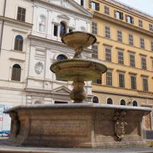 Piazza della Madonna dei Monti - Foto Turismoroma L. Dal Pont