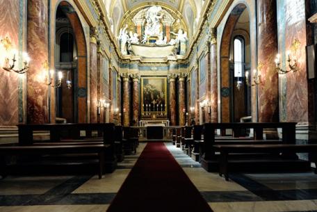 Chiesa del Santissimo Sudario dei Piemontesi-Foto: sito ufficiale della Chiesa del Santissimo Sudario dei Piemontesi Chiesa del Santissimo Sudario dei Piemontesi-Foto: sito ufficiale della Chiesa del Santissimo Sudario dei Piemontesi