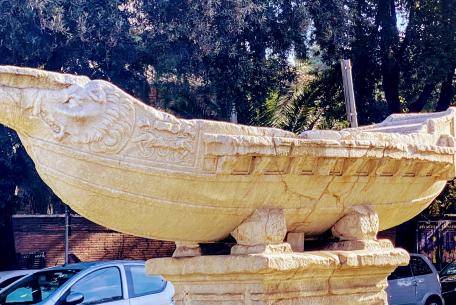 Fontana della Navicella Fontana della Navicella