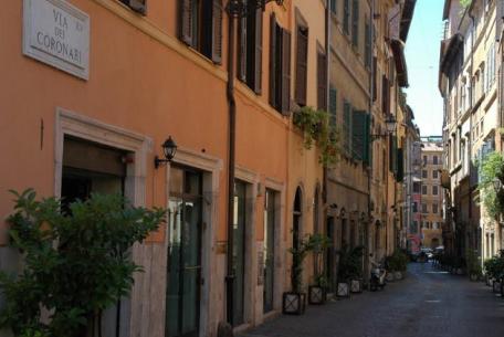 Via dei Coronari Via dei Coronari